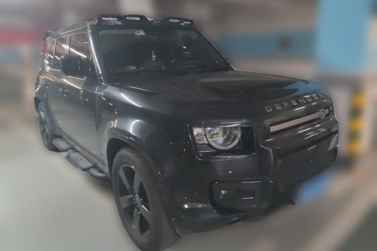 Used Land Rover Defender 2021 110 P400 X-DYNAMIC HSE Front Right 45 Deg