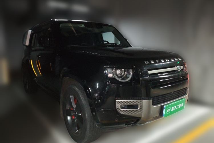 Used Land Rover Defender 2021 110 P400 X-DYNAMIC HSE Front Right 45 Deg