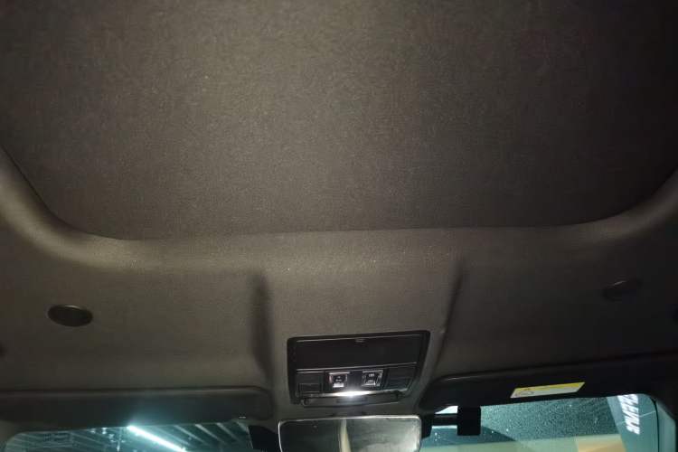 Used Land Rover Defender 2021 110 P400 X Headliner
