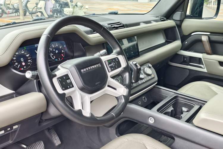 Used Land Rover Defender 2021 110 P400 Dark Special Edition Interior 2
