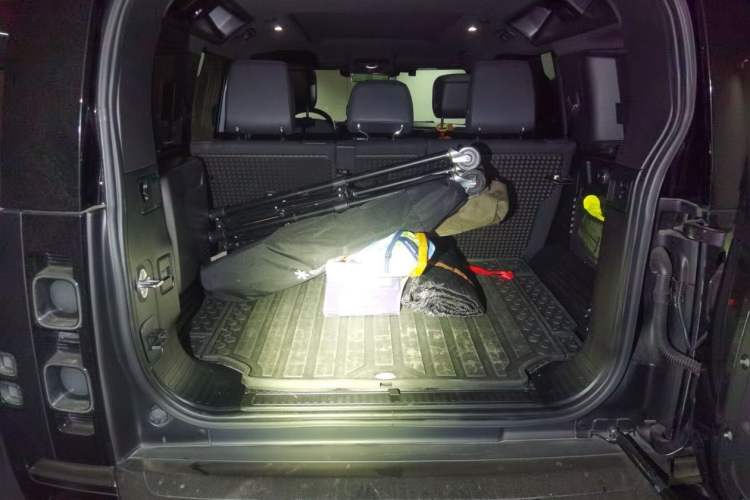 Used Land Rover Defender 2021 110 P400 X Interior 3