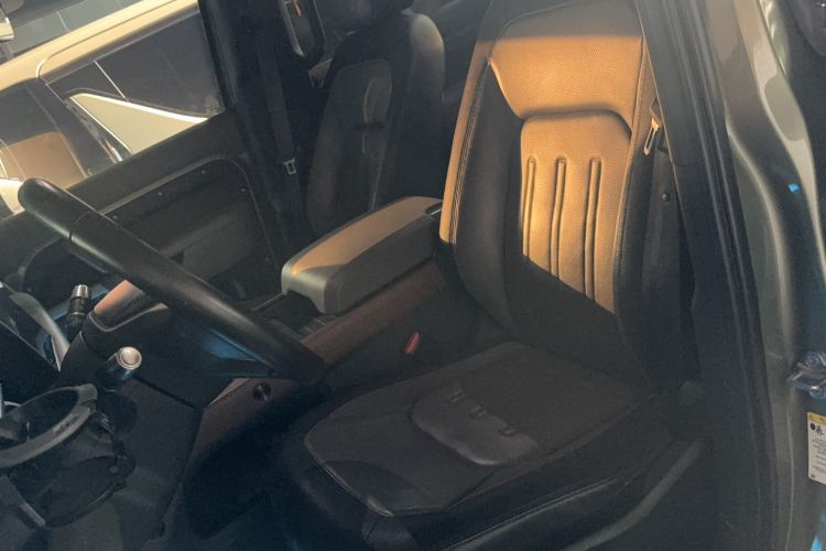 Used Land Rover Defender 2021 110 P400 X-DYNAMIC HSE Left Front Seat
