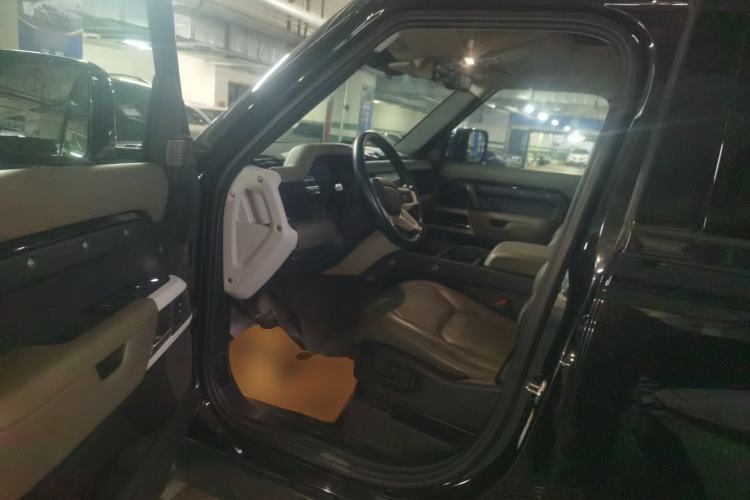Used Land Rover Defender 2021 110 P400 Dark Special Edition Left Front Seat