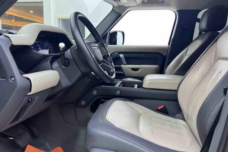 Used Land Rover Defender 2021 110 P400 X-DYNAMIC HSE Left Front Seat