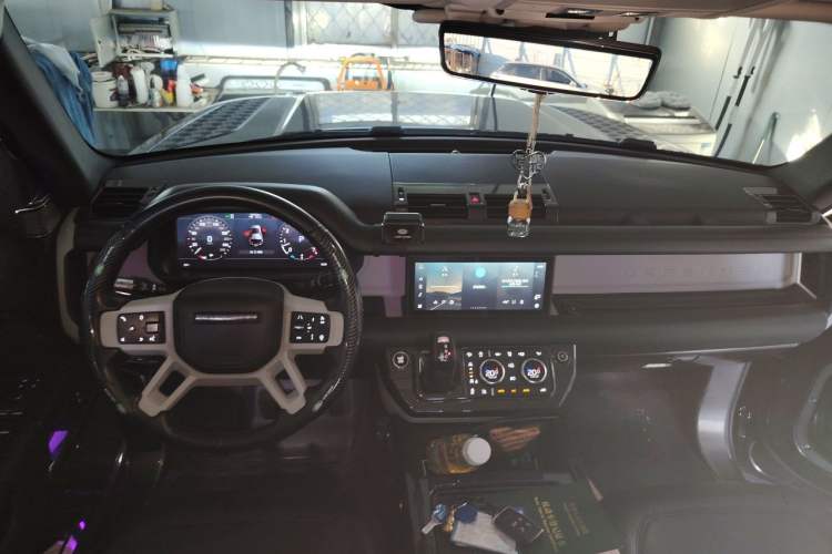 Used Land Rover Defender  Steering Wheel