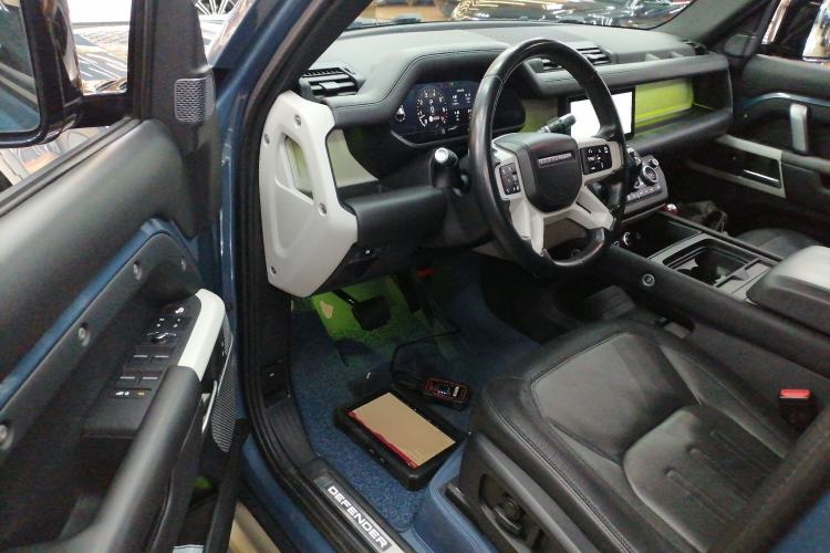 Used Land Rover Defender 2021 110 P400 X-DYNAMIC HSE Driver Seat