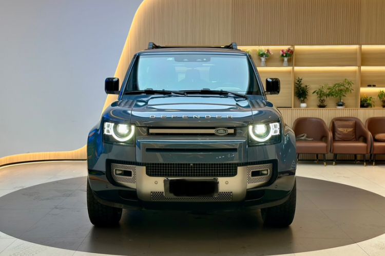 Used Land Rover Defender 2021 90 P400 X-DYNAMIC S Exterior 1