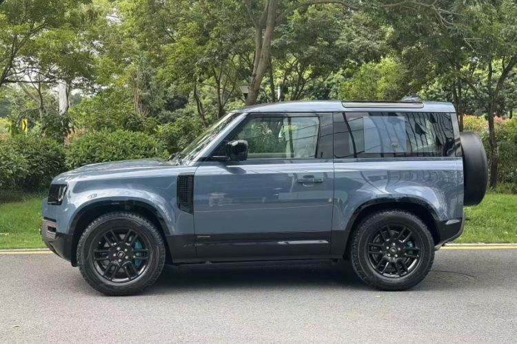 Used Land Rover Defender 2021 90 P400 X-DYNAMIC S Exterior 2