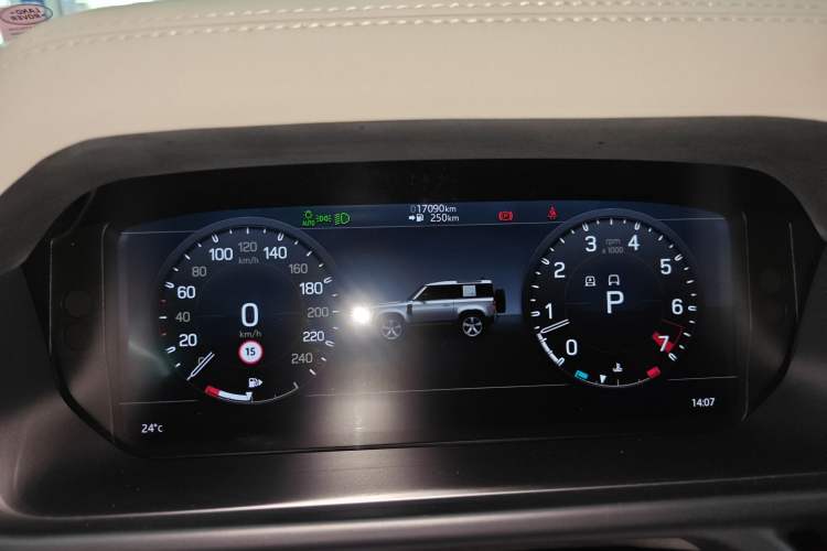 Used Land Rover Defender 2021 90 P400 X-DYNAMIC S Instrument Cluster
