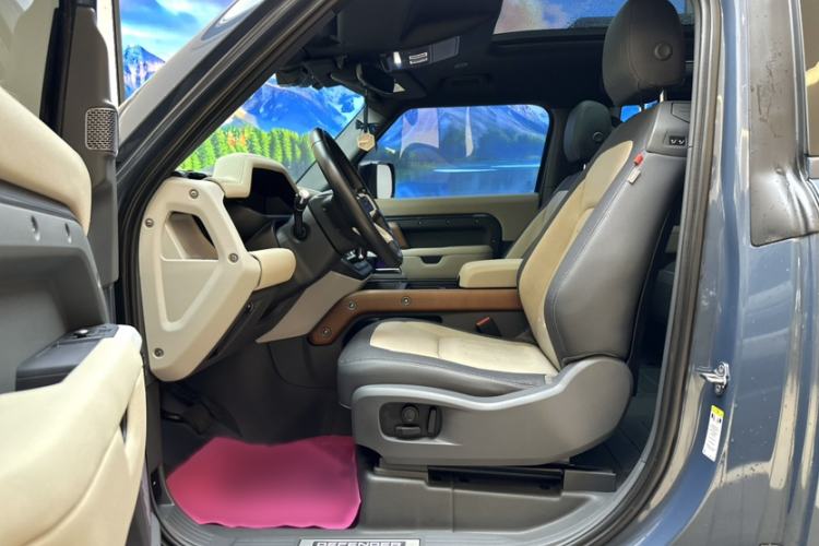 Used Land Rover Defender 2021 90 P400 X-DYNAMIC S Interior 12