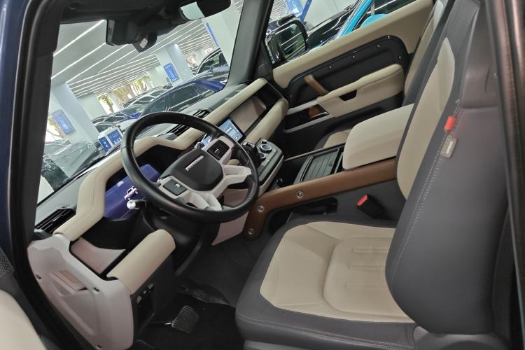 Used Land Rover Defender 2021 90 P400 X-DYNAMIC S Left Front Seat