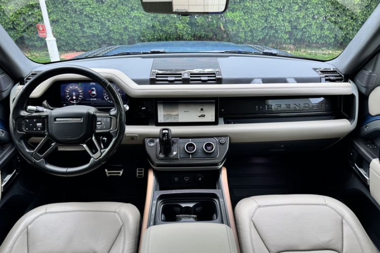 Used Land Rover Defender 2021 110 P400 Dark Special Edition Left Front Seat