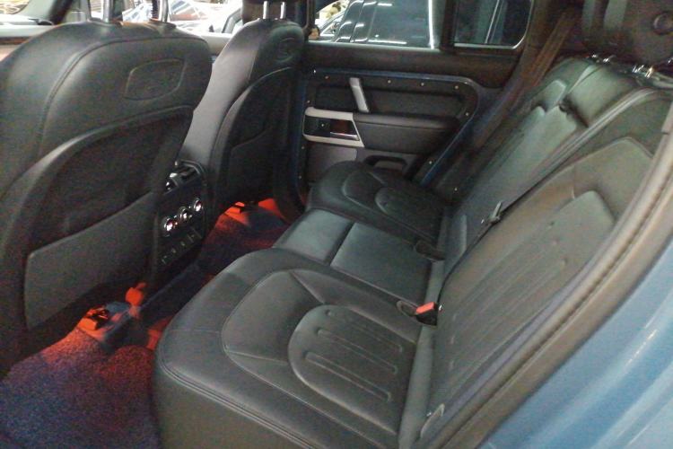 Used Land Rover Defender 2021 110 P400 X-DYNAMIC HSE Left Rear Seat
