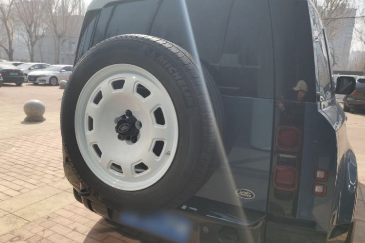 Used Land Rover Defender 2021 90 P400 X-DYNAMIC S Rear