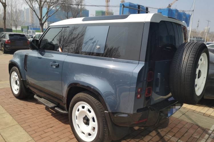 Used Land Rover Defender 2021 90 P400 X-DYNAMIC S Rear Left 45 Deg