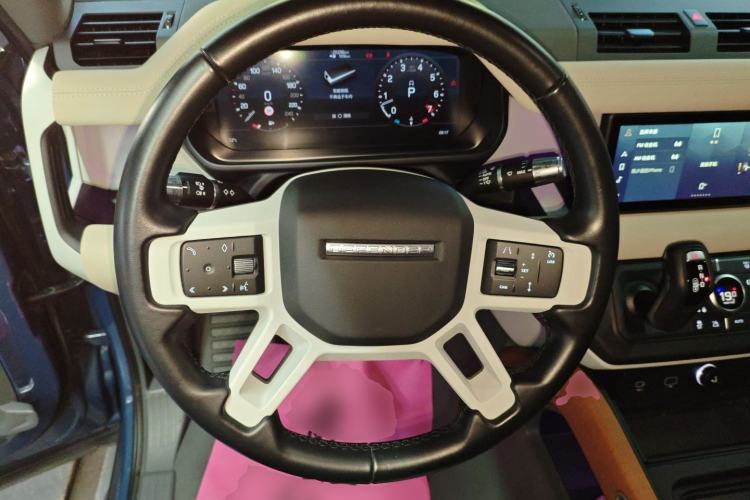 Used Land Rover Defender 2021 90 P400 X-DYNAMIC S Steering Wheel