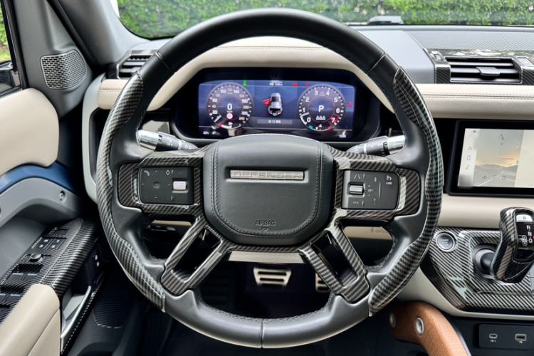 Used Land Rover Defender 2021 110 P400 Dark Special Edition Steering Wheel