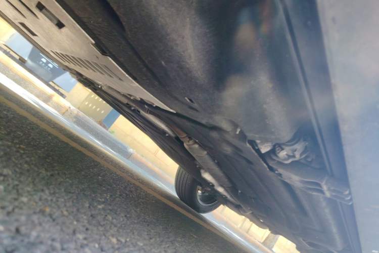 Used Land Rover Defender 2021 110 P400 X Chassis Front Left