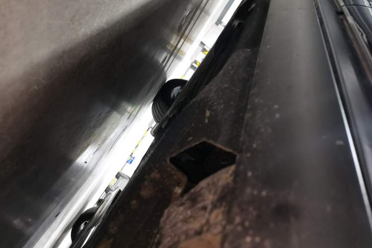 Used Land Rover Defender 2021 110 P400 X-DYNAMIC HSE Chassis Rear Left