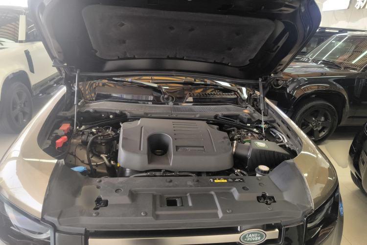 Used Land Rover Defender 2021 110 P400 X Engine Bay