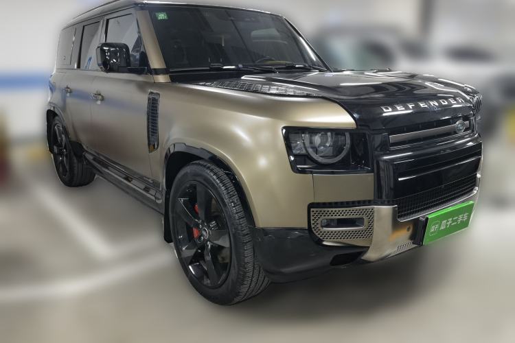 Used Land Rover Defender 2021 110 P400 X-DYNAMIC HSE Front Right 45 Deg