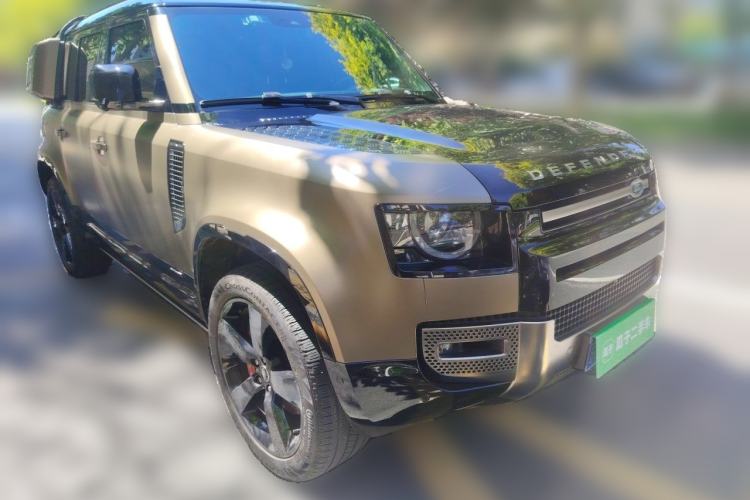 Used Land Rover Defender 2021 110 P400 X Front Right 45 Deg