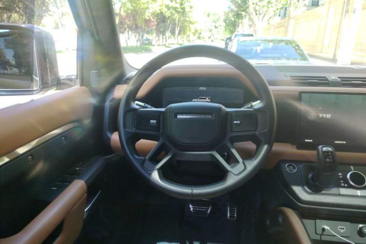 Used Land Rover Defender 2021 110 P400 X Steering Wheel