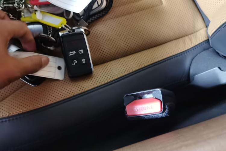 Used Land Rover Defender 2021 110 P400 X-DYNAMIC HSE Vehicle Key