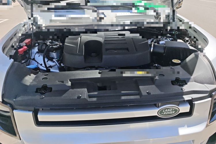 Used Land Rover Defender 2021 90 P400 Classic Reproduction Edition Engine Bay
