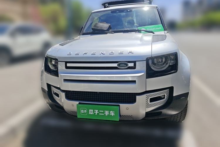 Used Land Rover Defender 2021 90 P400 Classic Reproduction Edition Front