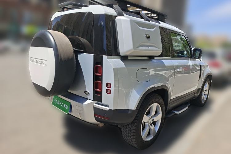 Used Land Rover Defender 2021 90 P400 Classic Reproduction Edition Rear Right 45 Deg