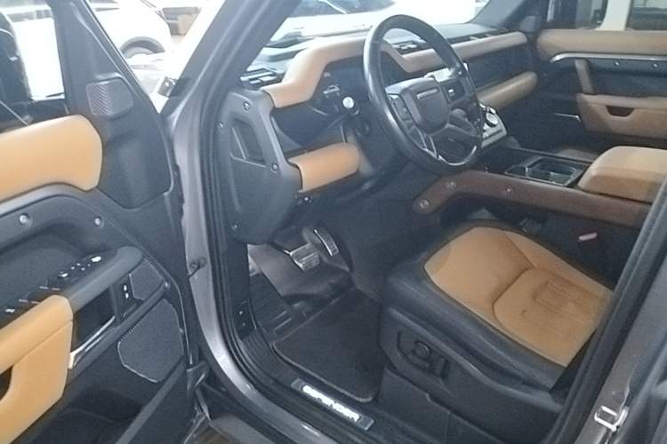 Used Land Rover Defender 2021 110 P400 X Driver Seat