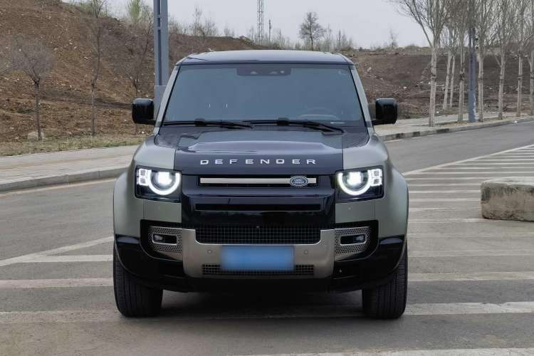 Used Land Rover Defender 2021 110 P400 X Exterior 2