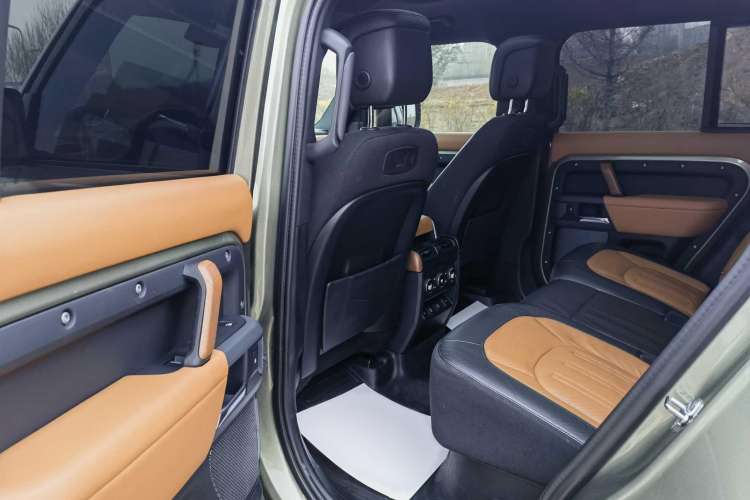 Used Land Rover Defender 2021 110 P400 X Interior 2