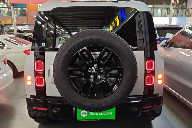 Used Land Rover Defender 2021 90 P400 X-DYNAMIC S Rear