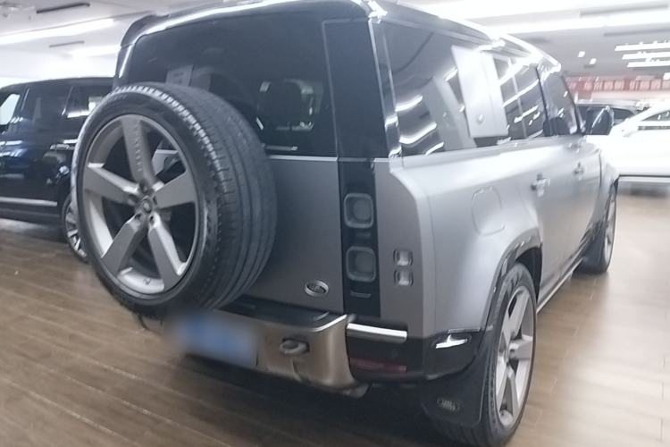 Used Land Rover Defender 2021 110 P400 X Rear Right 45 Deg