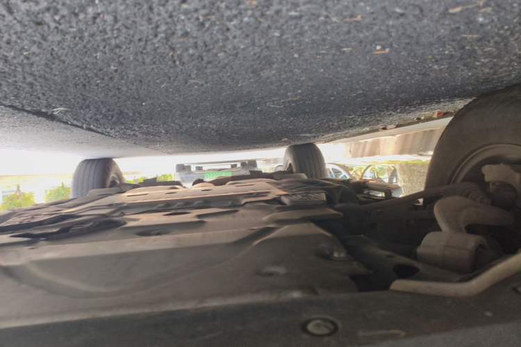 Used Land Rover Defender  Chassis Front
