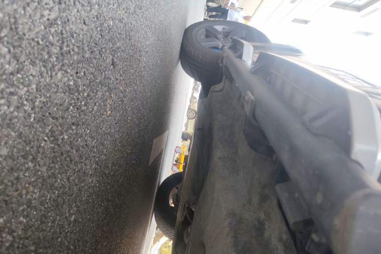 Used Land Rover Defender 2021 110 P400 X-DYNAMIC HSE Chassis Rear Left