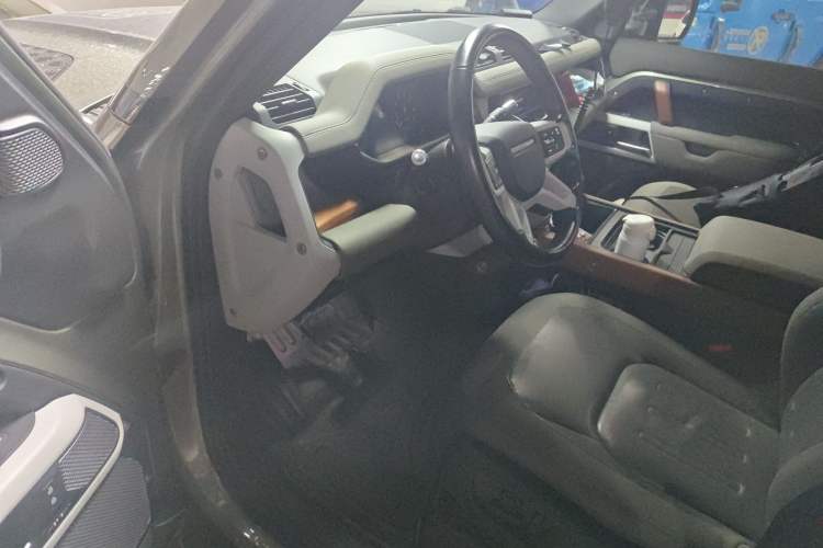 Used Land Rover Defender 2021 110 P400 X-DYNAMIC HSE Driver Seat