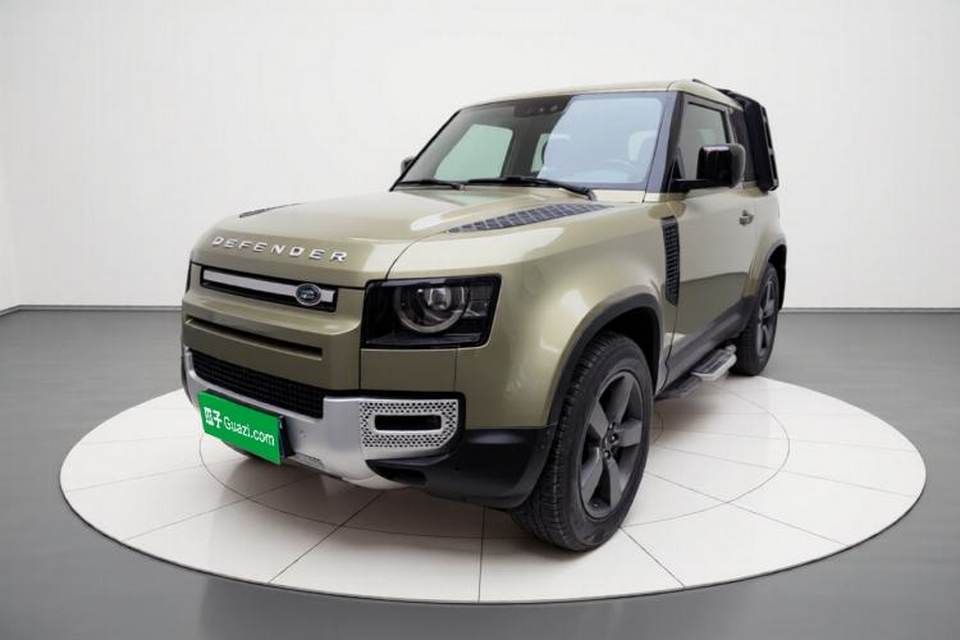 Land Rover Defender 2021
