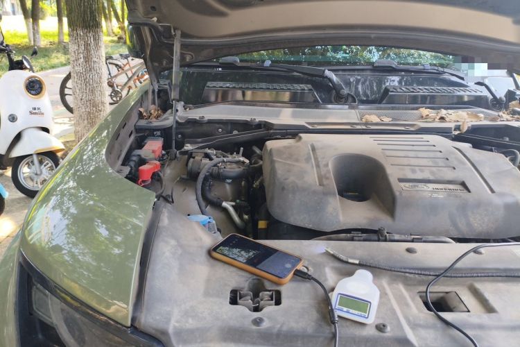 Used Land Rover Defender  Engine Bay Right
