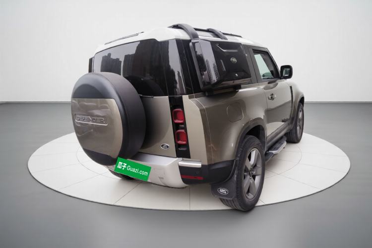 Used Land Rover Defender 2021 90 P400 Classic Reproduction Edition Exterior 5