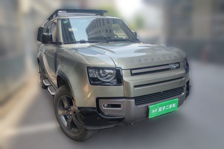 Used Land Rover Defender 2021 110 P400 X-DYNAMIC HSE Front Right 45 Deg