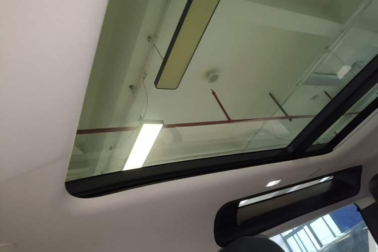 Used Land Rover Defender 2021 90 P400 X-DYNAMIC S Headliner