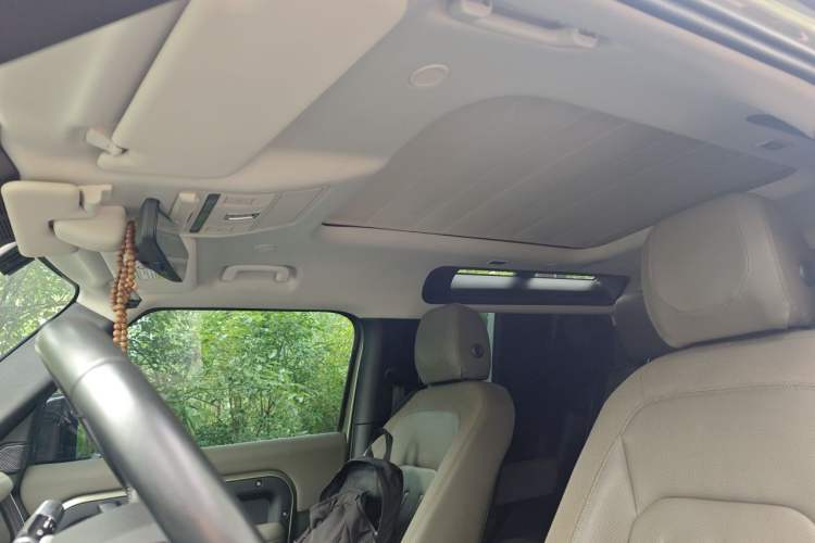Used Land Rover Defender 2021 90 P400 Classic Reproduction Edition Headliner