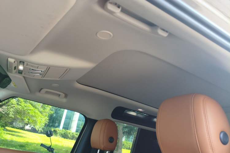 Used Land Rover Defender  Headliner