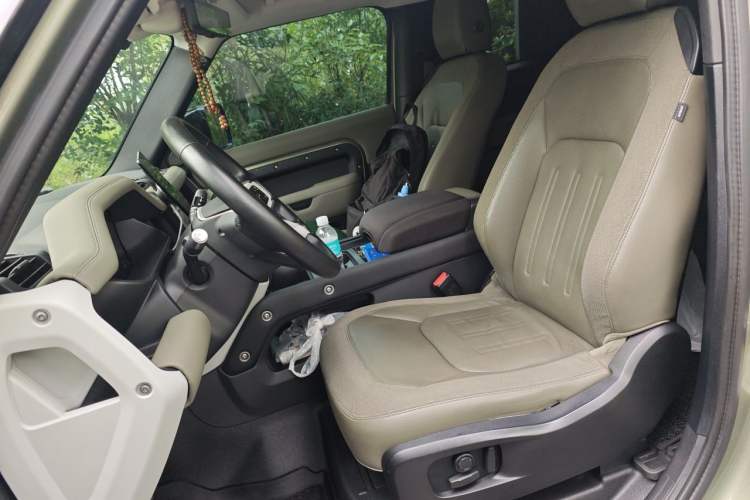 Used Land Rover Defender 2021 90 P400 Classic Reproduction Edition Left Front Seat