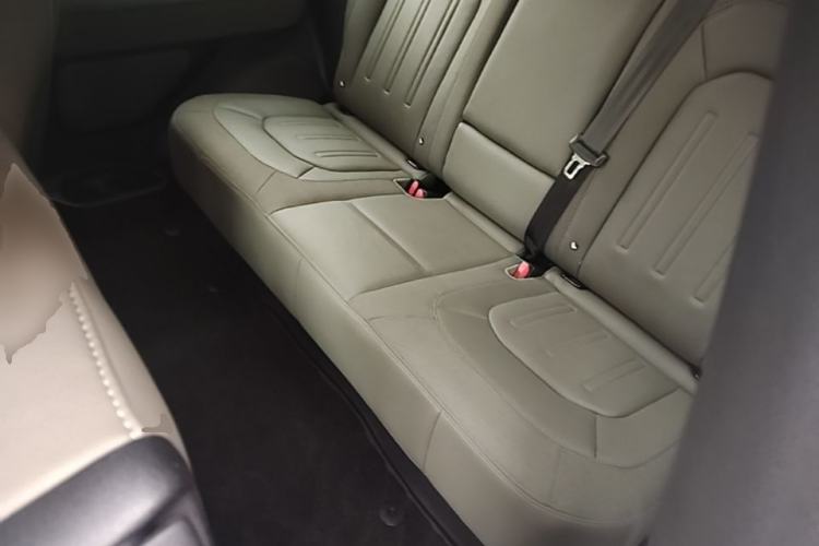 Used Land Rover Defender 2021 90 P400 Classic Reproduction Edition Left Rear Seat