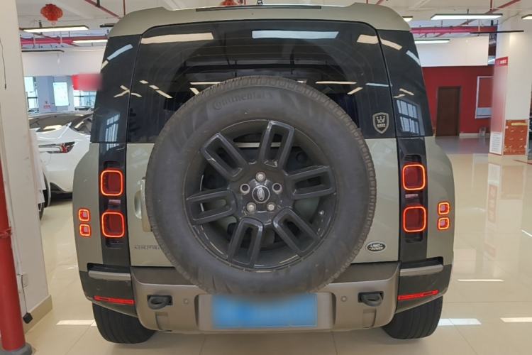 Used Land Rover Defender 2021 90 P400 X-DYNAMIC S Rear