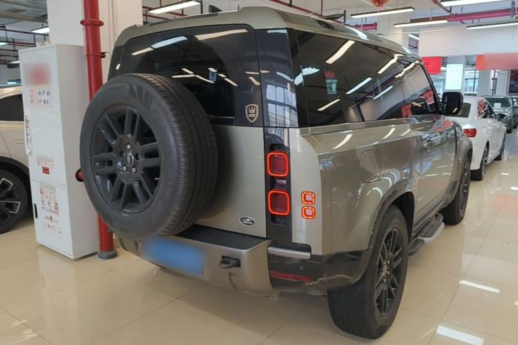 Used Land Rover Defender 2021 90 P400 X-DYNAMIC S Rear Right 45 Deg
